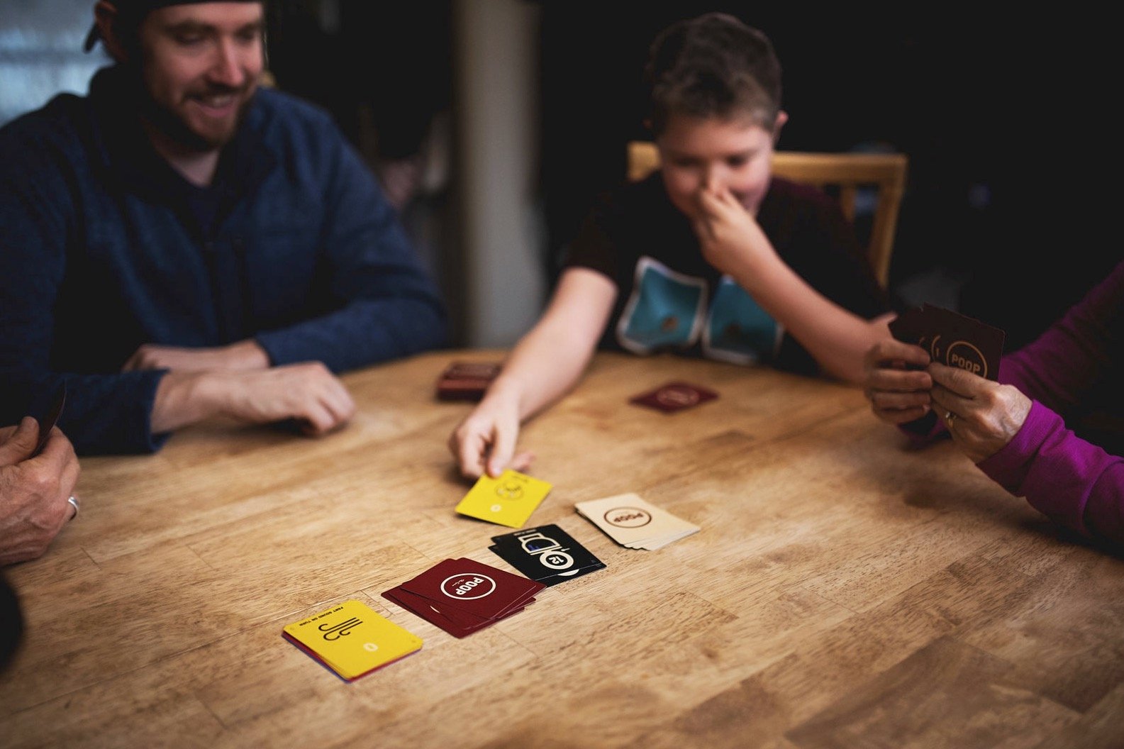 CACA: El Juego | Family Friendly Card Game | 2-5 Players Game Breaking Games